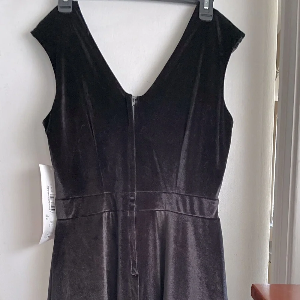 Bettie Page Black Bettie on holiday dress - Picture 5 of 7